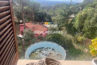 Vivienda-Apartamento-Bonita casa en urbanización de la Mirand 2