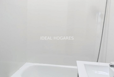 Vivienda-Casa Adosada-VENTA ADOSADO EN URBANIZACIÓN PRIVADA. B 9