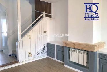 Vivienda-Casa Adosada-VENTA ADOSADO EN URBANIZACIÓN PRIVADA. B 17