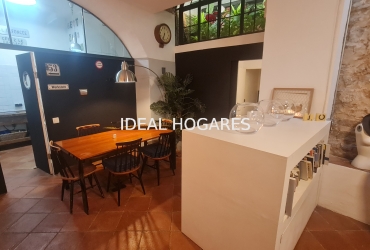 Local comercial-Local comercial-SE VENDE LOCAL-VIVIENDA EN EL BORN CON A 8