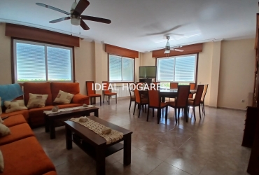 Vivienda-Casa-CHALET CON TERRENO Y GRAN POTENCIAL EN E 8