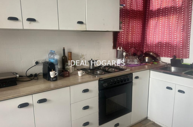 Vivienda-Apartamento-Bonita casa en urbanización de la Mirand 6