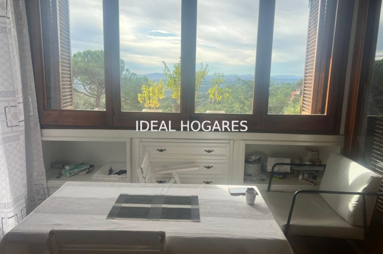 Vivienda-Apartamento-Bonita casa en urbanización de la Mirand 4