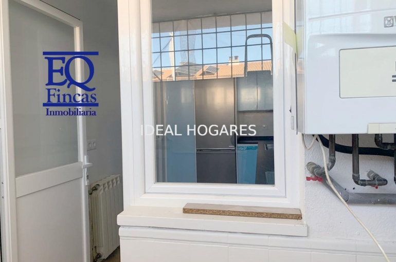 Vivienda-Casa Adosada-VENTA ADOSADO EN URBANIZACIÓN PRIVADA. B 6