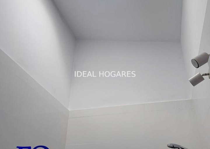 Vivienda-Casa Adosada-VENTA ADOSADO EN URBANIZACIÓN PRIVADA. B 12