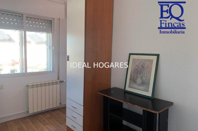 Vivienda-Casa Adosada-VENTA ADOSADO EN URBANIZACIÓN PRIVADA. B 18