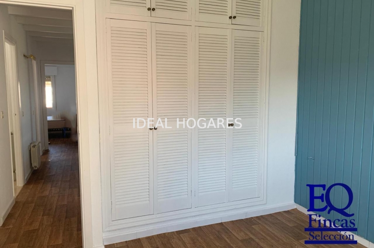 Vivienda-Casa Adosada-VENTA ADOSADO EN URBANIZACIÓN PRIVADA. B 20