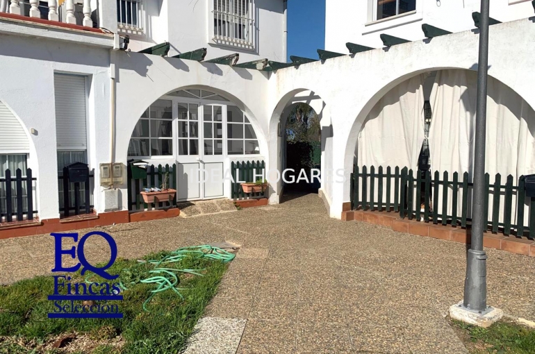 Vivienda-Casa Adosada-VENTA ADOSADO EN URBANIZACIÓN PRIVADA. B 34