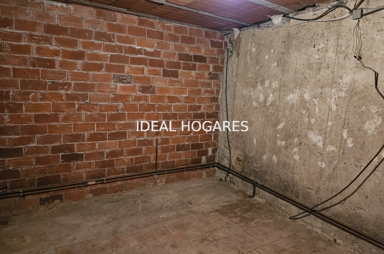 Vivienda-Casa Adosada-INVERSIÓN DE ALTO RENDIMIENTO EN EL CORA 16