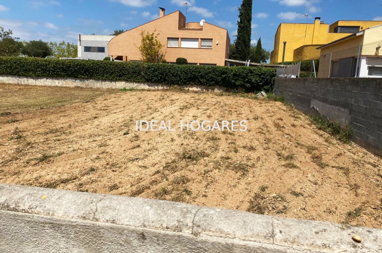 Terreno y solar-Terreno residencial-PARCELA URBANA SANTA MARGARITA DELS MONJ 3