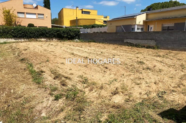 Terreno y solar-Terreno residencial-PARCELA URBANA SANTA MARGARITA DELS MONJ 4