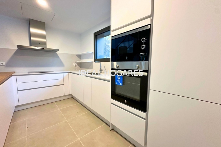 Vivienda-Casa-OBRA MAESTRA FRENTE AL MEDITERRÁNEO: UNA 3