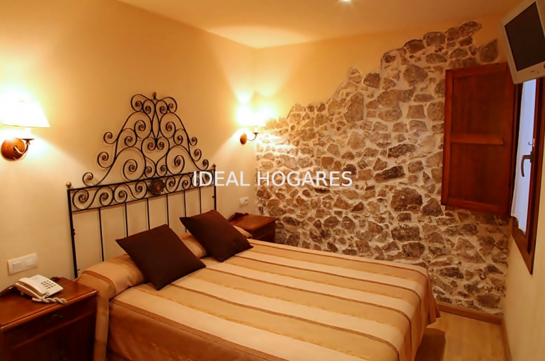 Negocio-Hotel-**HOTEL FOR SALE IN SANT HILARI SACALM ( 6