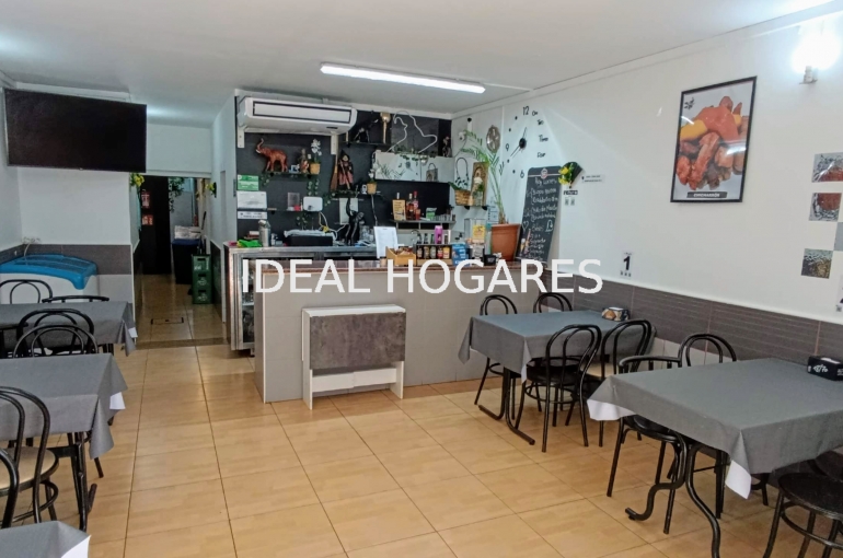 Negocio-Restaurante-TRASPASO BAR RESTAURANTE con Licencia C3 1