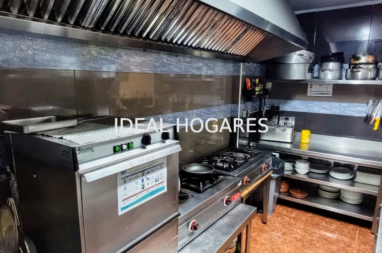 Negocio-Restaurante-TRASPASO BAR RESTAURANTE con Licencia C3 7