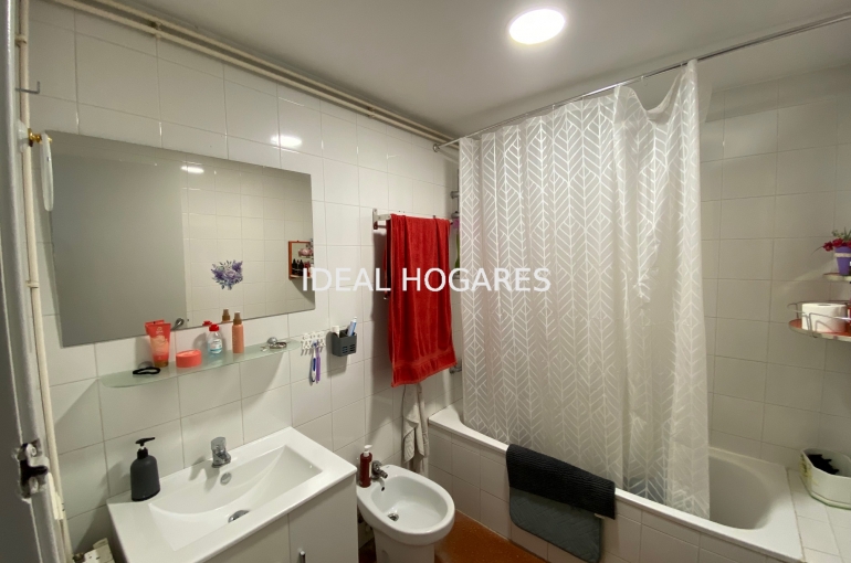 Vivienda-Apartamento-Fantástico piso en centro de Avinyó a 80 6
