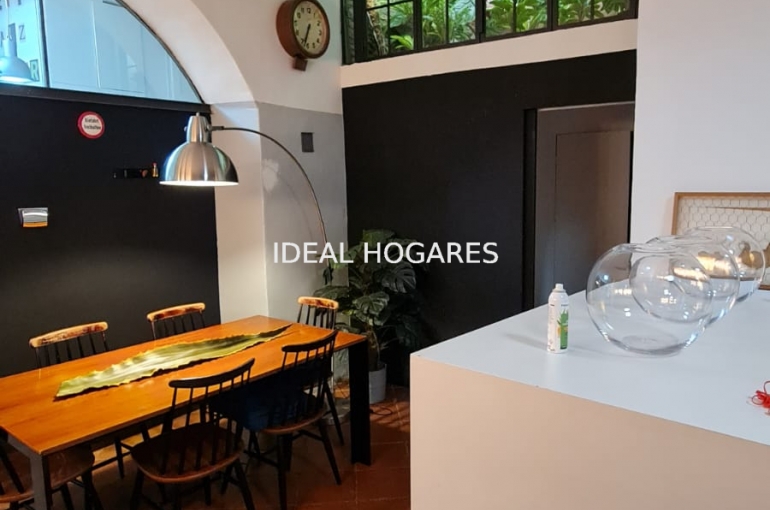 Local comercial-Local comercial-SE VENDE LOCAL-VIVIENDA EN EL BORN CON A 6