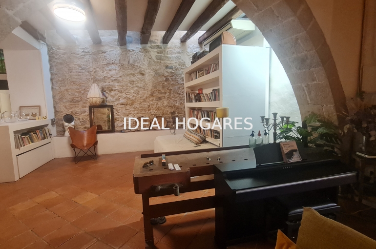 Local comercial-Local comercial-SE VENDE LOCAL-VIVIENDA EN EL BORN CON A 10