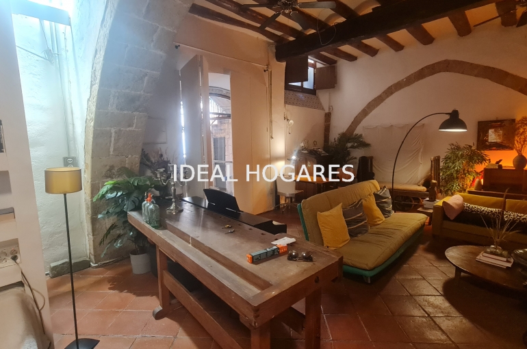 Local comercial-Local comercial-SE VENDE LOCAL-VIVIENDA EN EL BORN CON A 11
