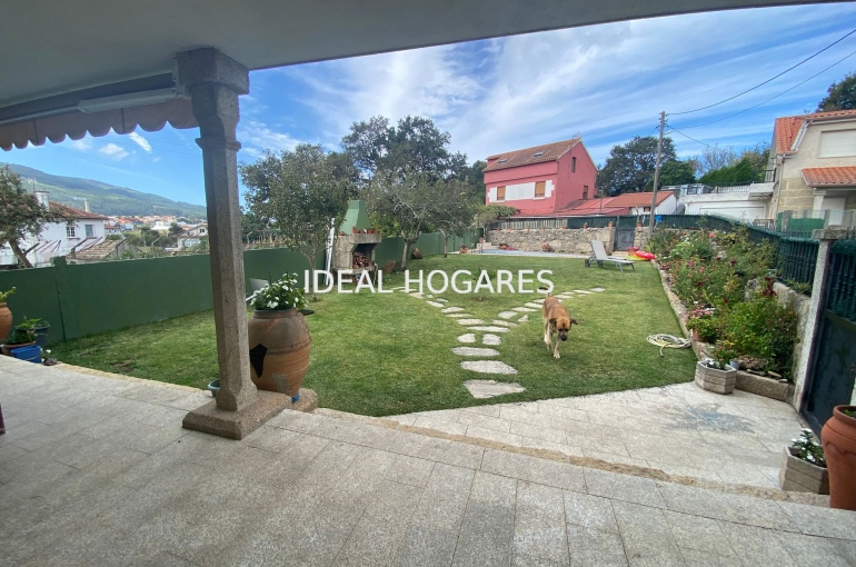 Vivienda-Casa-ESPECTACULAR CHALET CON JARDÍN Y PISCINA 3