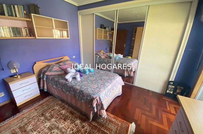 Vivienda-Casa-ESPECTACULAR CHALET CON JARDÍN Y PISCINA 14