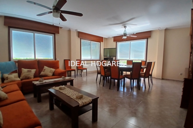 Vivienda-Casa-CHALET CON TERRENO Y GRAN POTENCIAL EN E 8