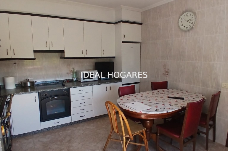 Vivienda-Casa-CHALET CON TERRENO Y GRAN POTENCIAL EN E 9