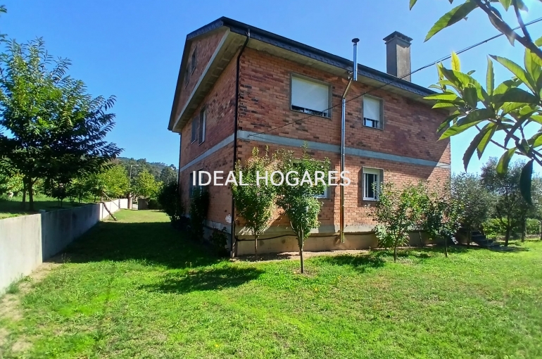 Vivienda-Casa-CHALET CON TERRENO Y GRAN POTENCIAL EN E 4