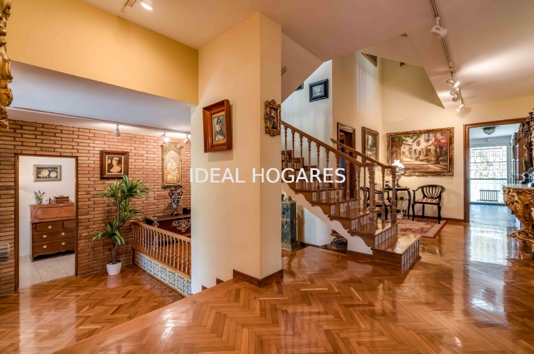 Vivienda-Casa-VILLA DE ESTILO INGLÉS EN TIANA, DONDE E 34